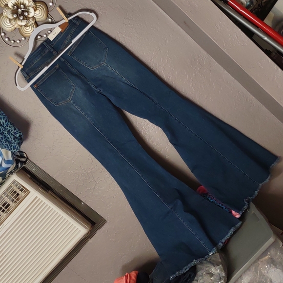 Women’s Judy Blue 70s,Highrise, Bell Bottom Flared Jeans - Picture 10 of 16